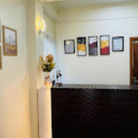 Hotel Sunrise Imphal Exteriör bild